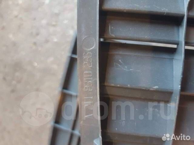 Дефлектор воздушный Mercedes-Benz E-Class A2118310