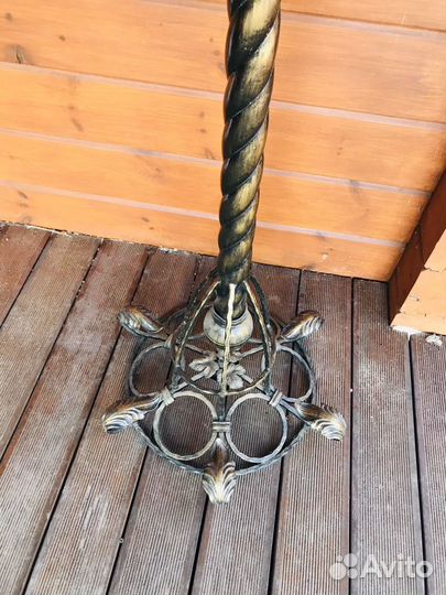 Кованная вешалка
