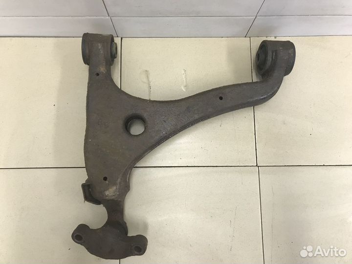 Рычаг передний нижний левый Mohave 2009