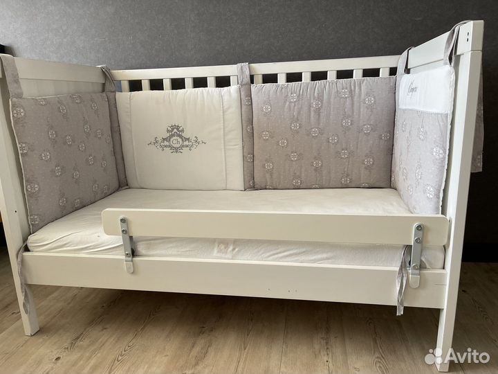 Бортики (бампер) в кроватку Choupette