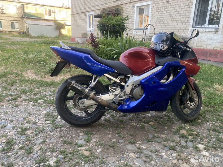 Honda CBR600F4i