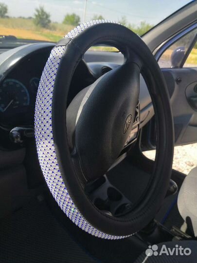 Оплётки на руль со стразами