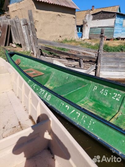 Продаю лодку с мотором