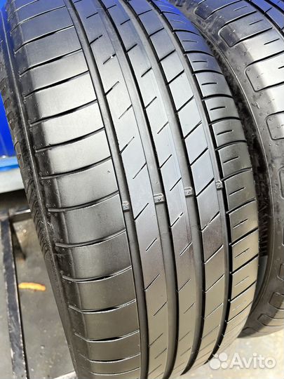 Goodyear EfficientGrip Performance 225/55 R17