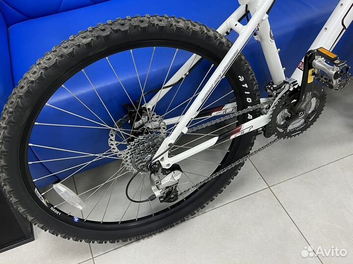 Велосипед GT avalanche 1.0