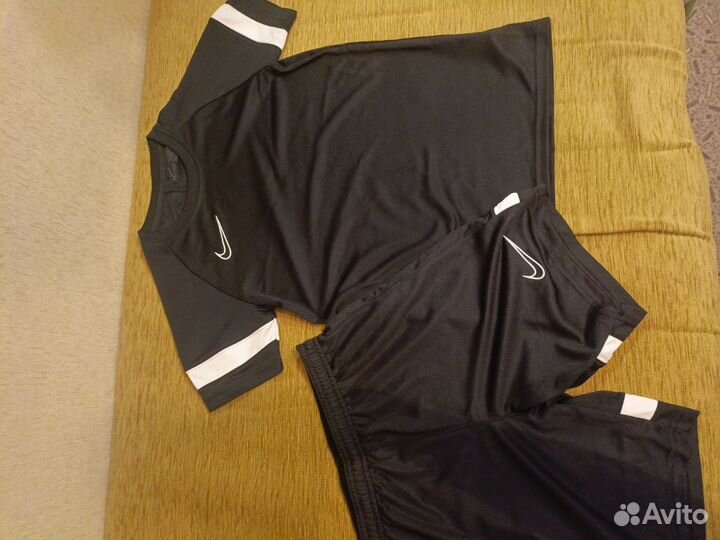 Футбольная форма Nike 137-147