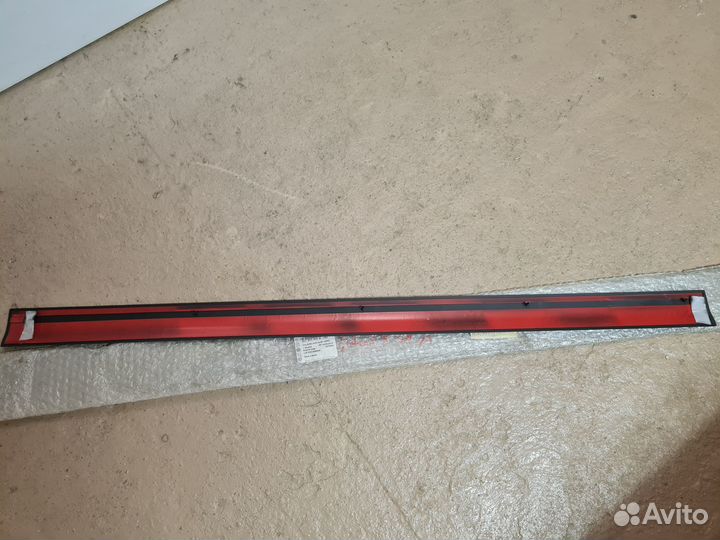Молдинг левой передней двери Audi A4 B5 рестайлинг