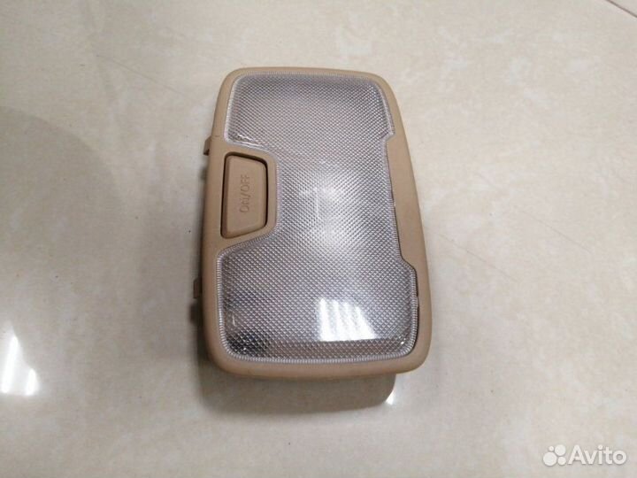 Плафон подсветки салона Hyundai Sonata YF G4KJ
