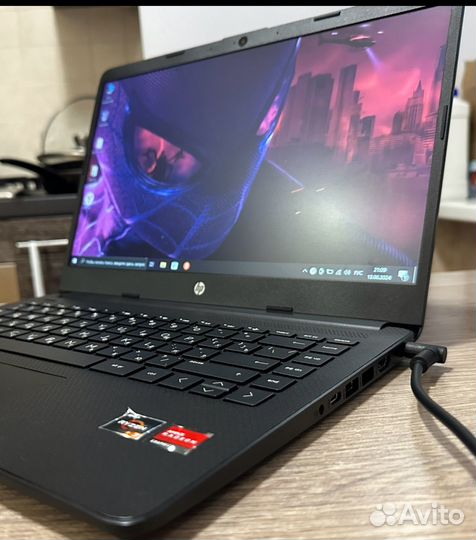 HP Ryzen 3 3250U/FullHD/IPS/8/256 SSD
