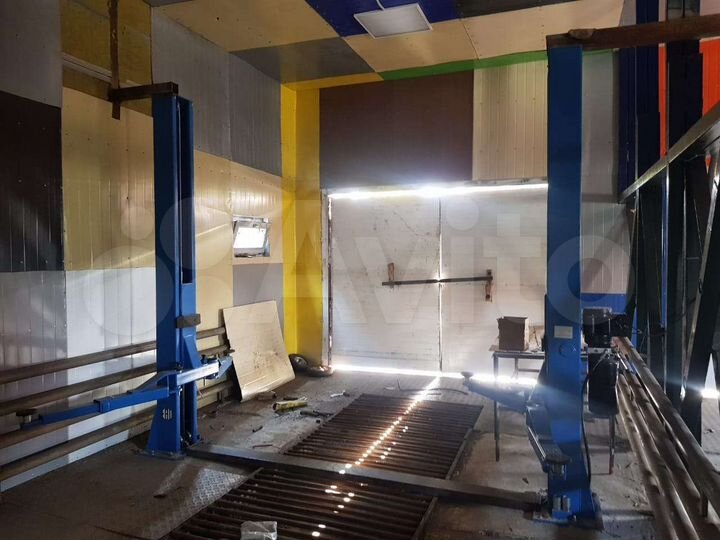 Гараж, > 30 м²