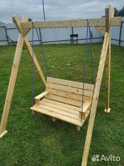 Детские качели уличные