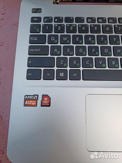 Ноутбук asus