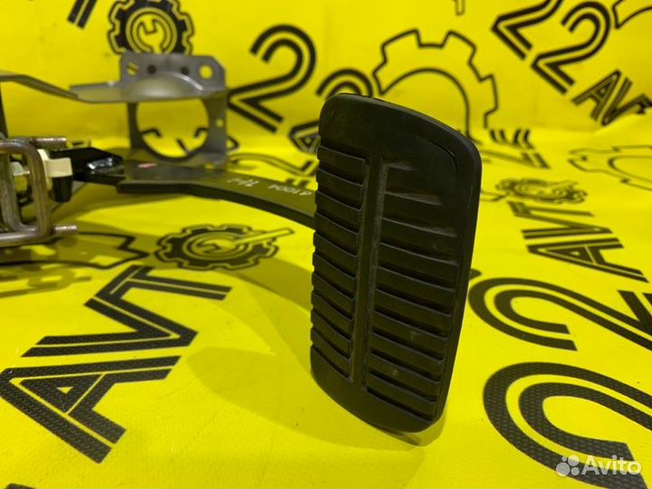 Педаль тормоза Subaru Forester SG5 EJ203 2006