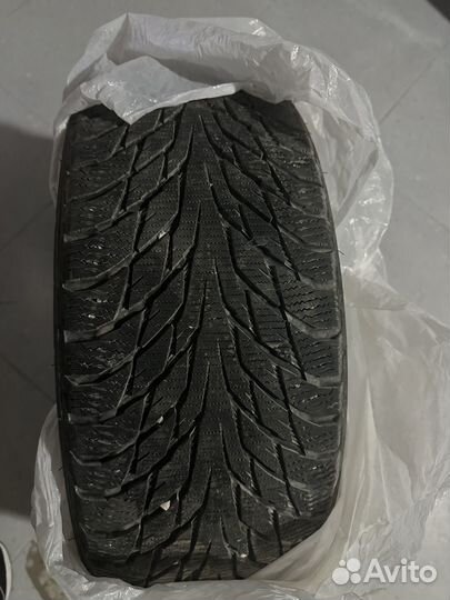 Nokian Tyres Hakkapeliitta R2 215/55 R17