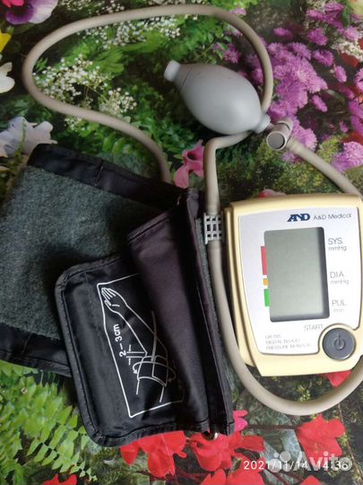 Тонометр and