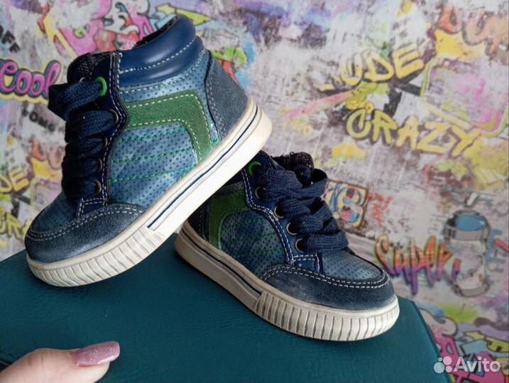 Ботинки (22-23размер)