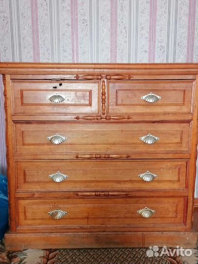 Комод деревянный, старинный, ручной работы