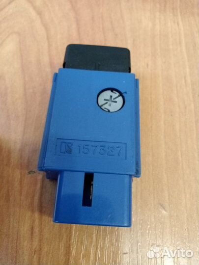 Кнопка птф Toyota Carina E лифтбэк (T191) 4A-FE