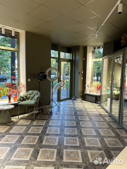 Продаю цветочную студию