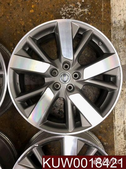 Диски R20 Nissan Б/у оригинал