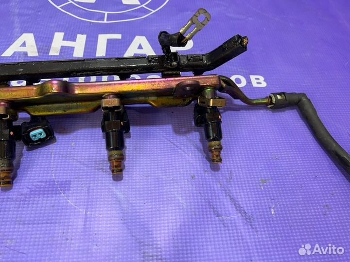 Топливная рампа с форсунками Honda Accord 7 CL9