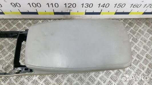 Подлокотник центральный lexus GS 3 (3SV21IX01)