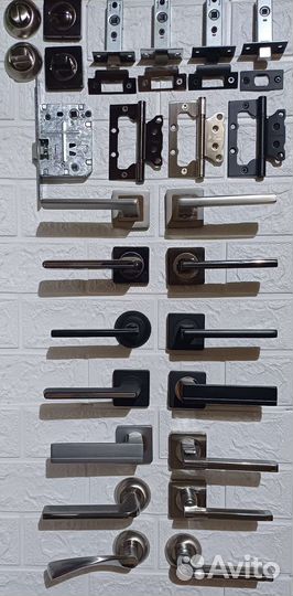 Дверные ручки в наличии