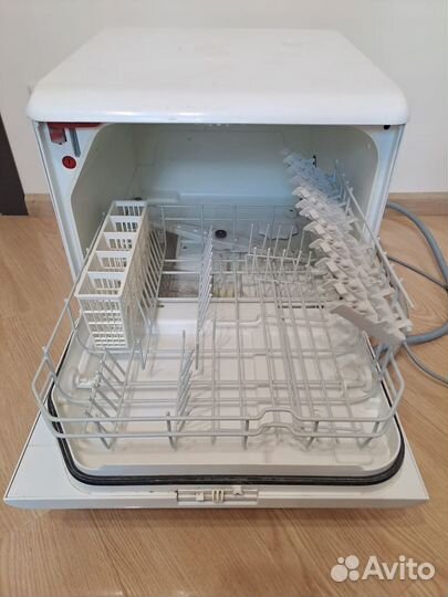 Компактная посудомоечная машина Electrolux ESF 237