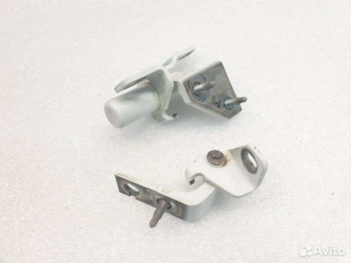 Петля двери задняя правая Ford Mondeo 4 1.6 TI