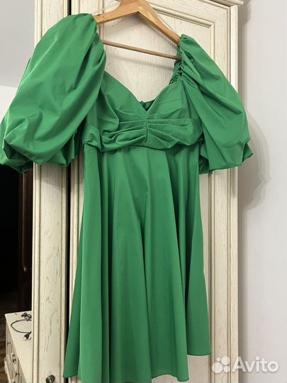Платье женское зеленое