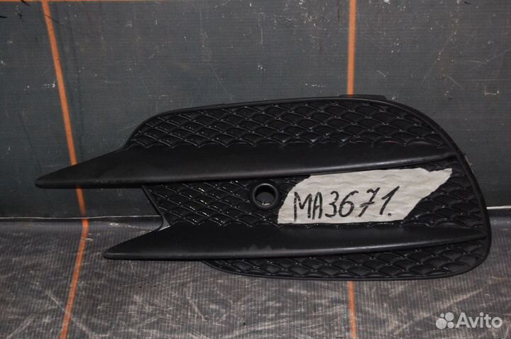 Заглушка бампера переднего левая - Mercedes-Benz