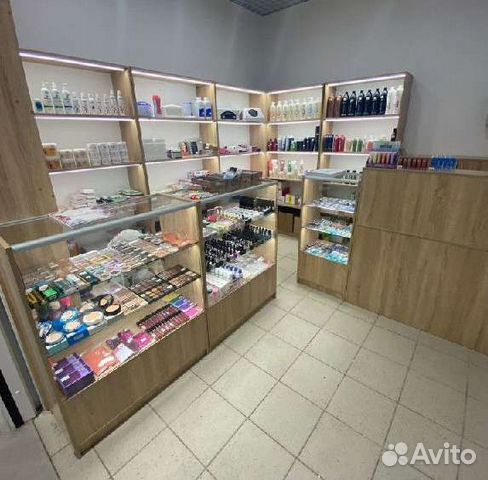 Новые торговые прилавки и витрины