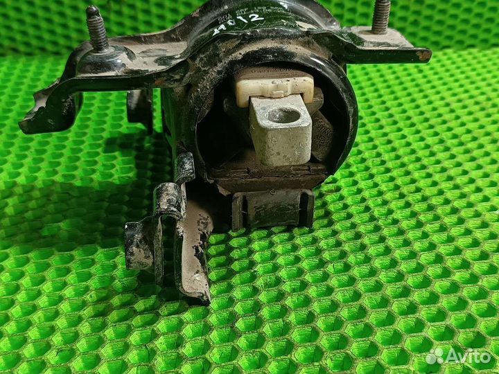 Опора кпп левая Skoda Fabia