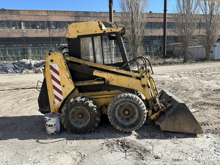 Мини-погрузчик Уралвагонзавод ПУМ-500, 2000