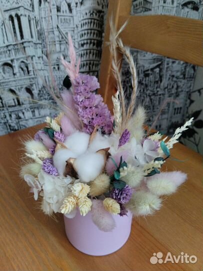 Букет из сухоцветов в кашпо