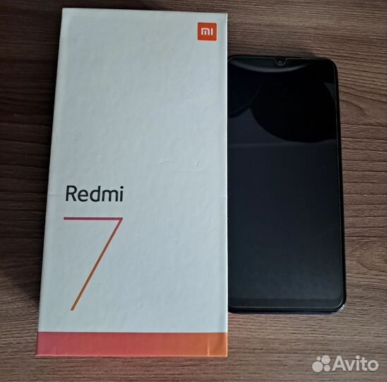 Xiaomi Redmi 7, 2/32 ГБ