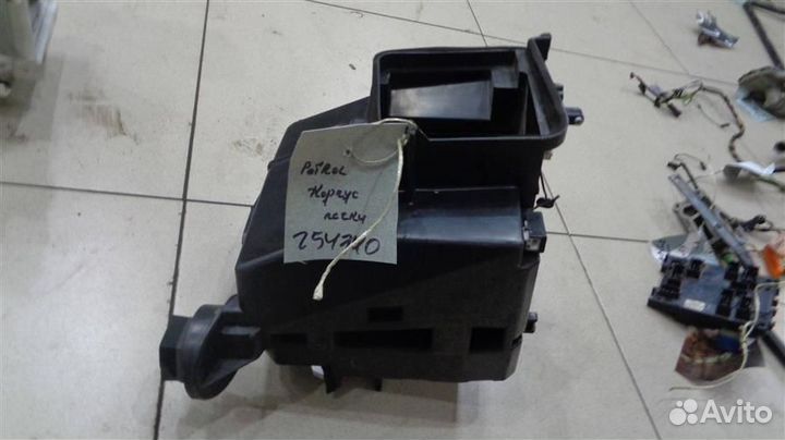 Корпус отопителя Nissan Patrol Y61 1997-2010