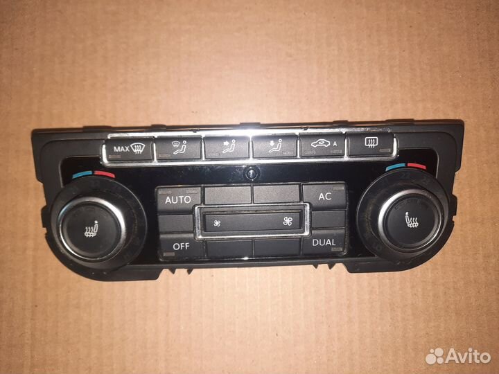 Блок управления климатом Volkswagen Tiguan