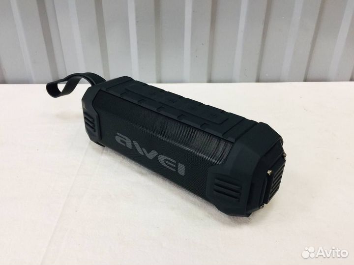 Портативная колонка Awei Y280 (Новая)