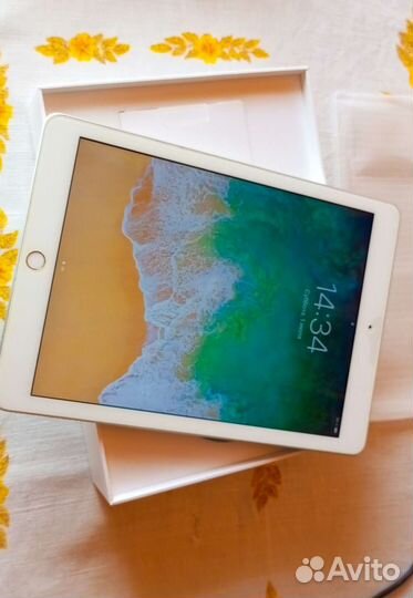 Планшет Apple iPad