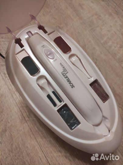 Маникюрный набор Scarlett Vita Spa с уф-лампой