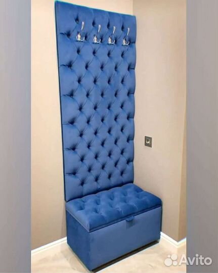 Стеновые панели и банкетки в каретной стяжке