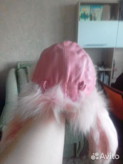 Зимняя кожаная шапка