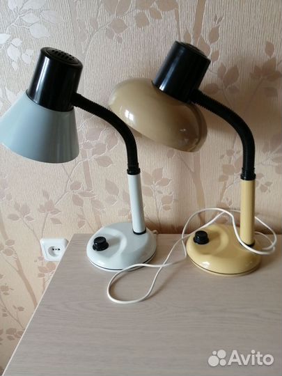Лампа настольная
