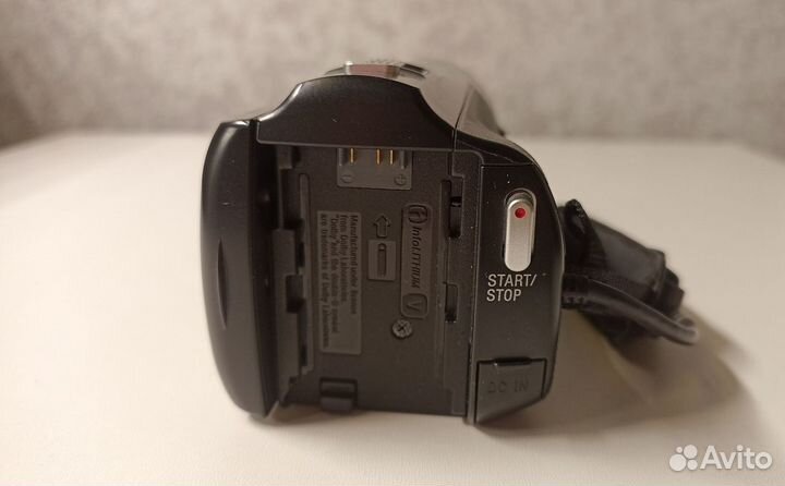 Цифровая HD видеокамера Sony HDR-CX330E