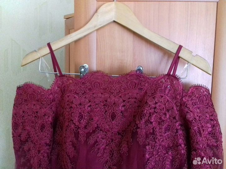 Вечернее платье