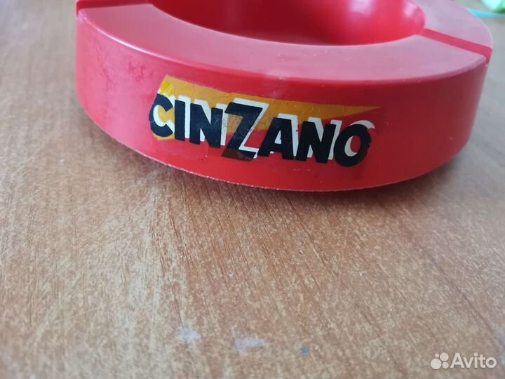 Винтаж 90е. Большая пепельница Мальборо