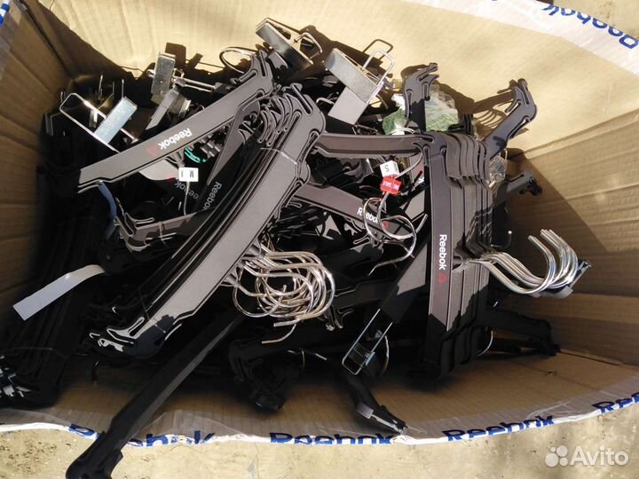 Вешалка для одежды вышлю в регионы