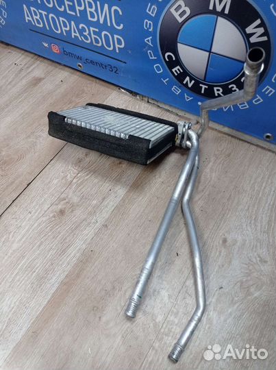 Радиатор печки на BMW X5 Е53