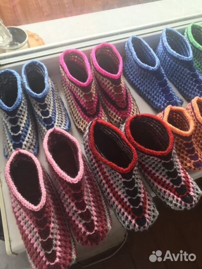 Вязаные теплые домашние тапочки